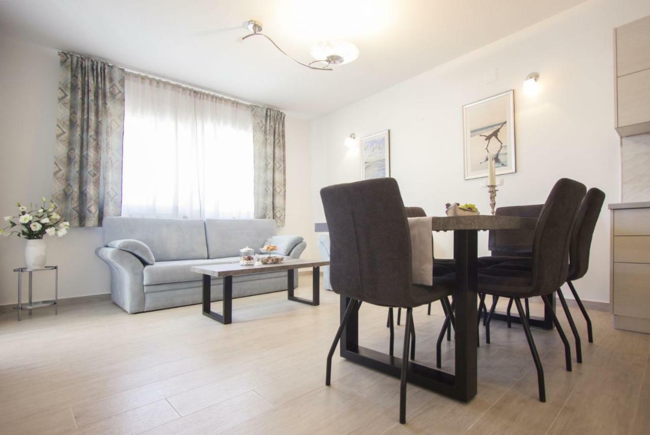 Paradise Lux Daire Trogir Dış mekan fotoğraf